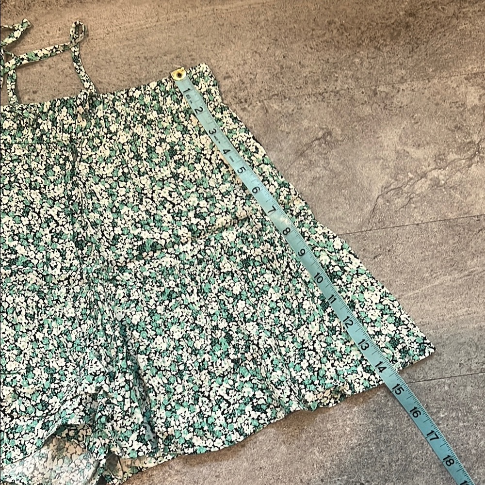 Zara green and white floral mini skirt - Picture 4 of 6